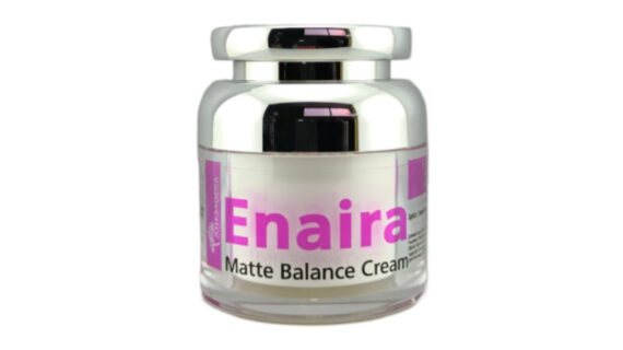 ENÁIRA MATTE BALANCE CREAM